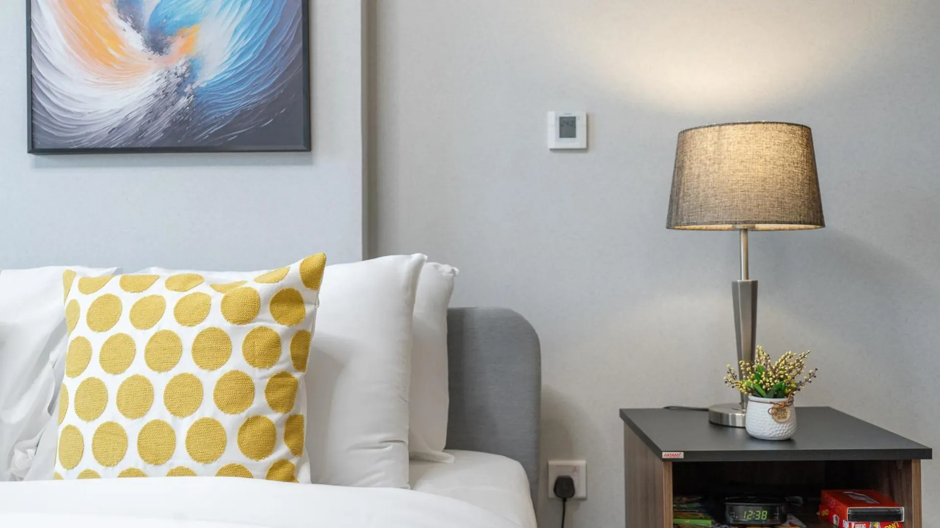 Apartment Burj View - Chic 2Br - 5Min Dubai Mall Canal