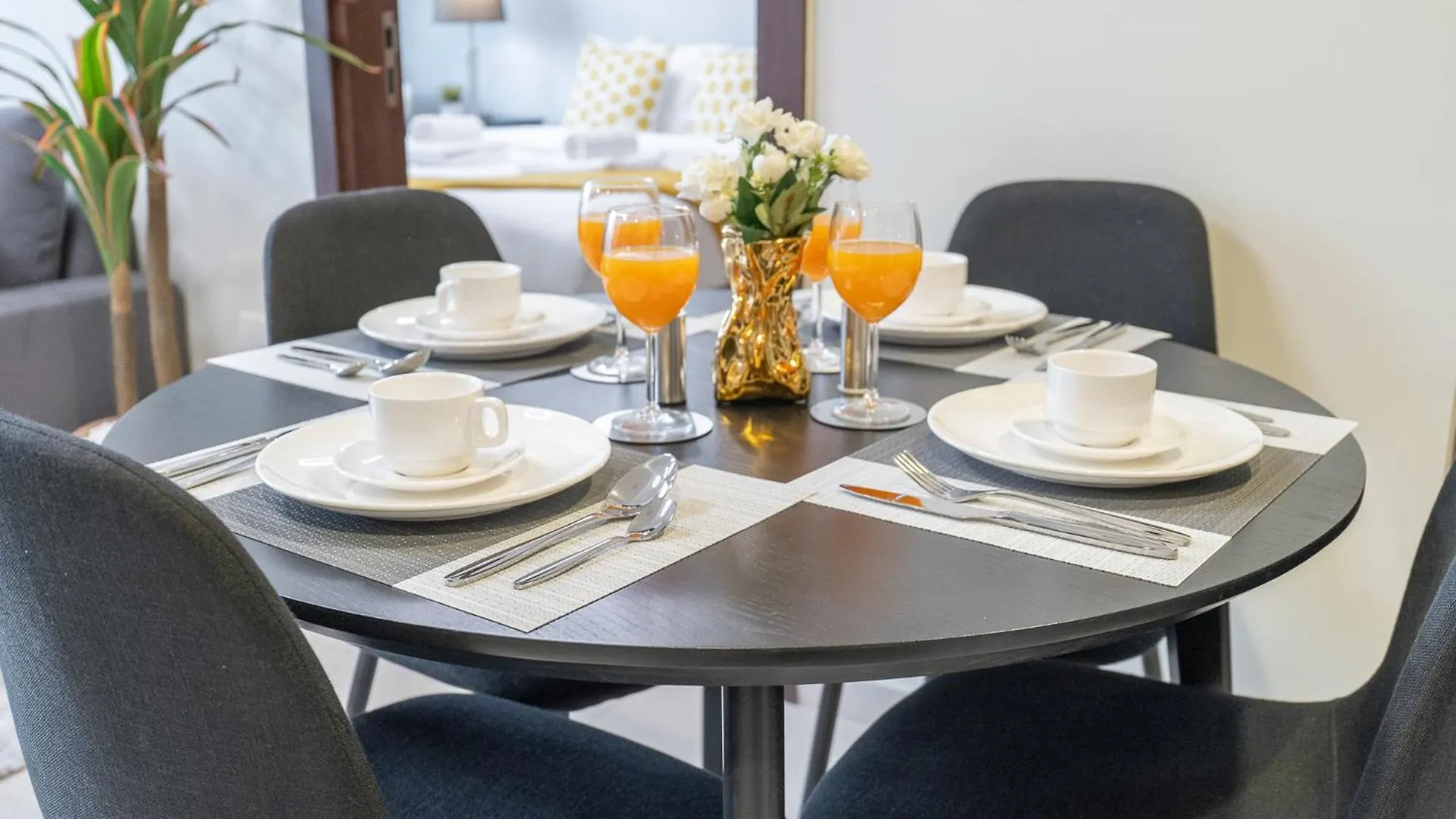 Apartamento Burj View - Chic 2Br - 5Min Dubai Mall Canal